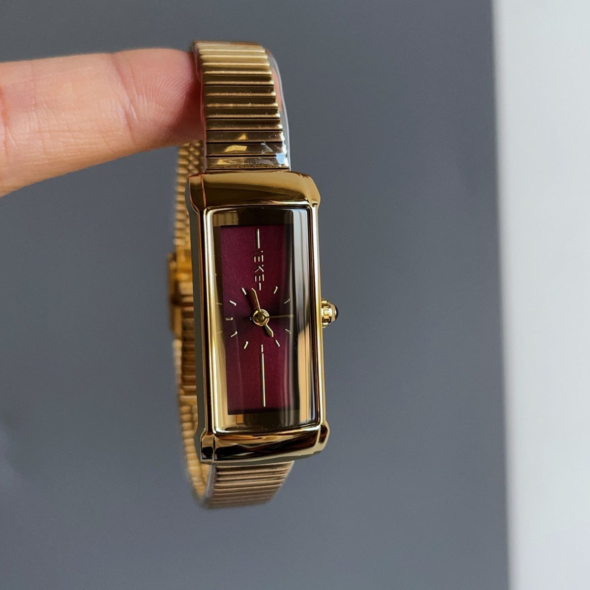 Retro Chain Watch Women Stainless Steel Red Series Edition