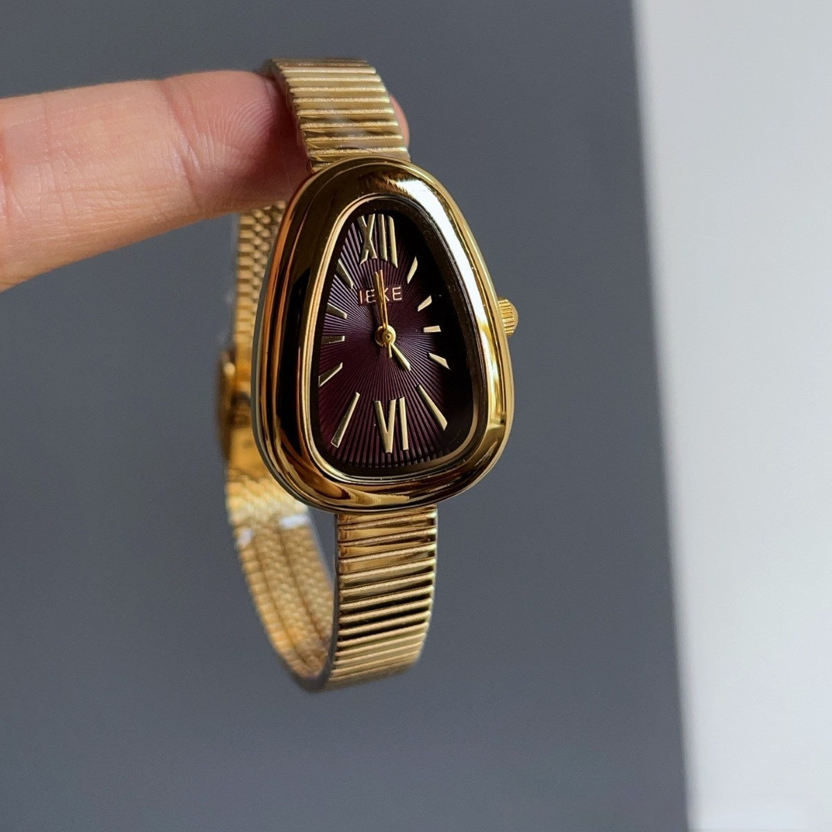 Retro Chain Watch Women Stainless Steel Red Series Edition