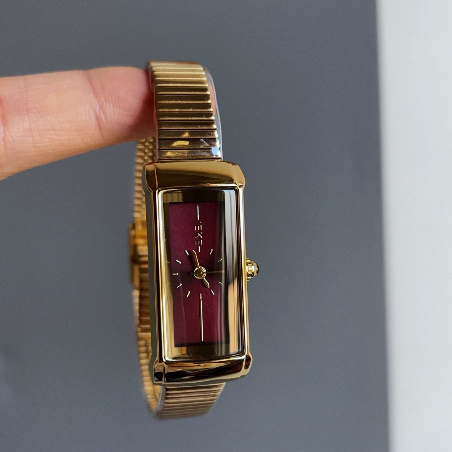 Retro Chain Watch Women Stainless Steel Red Series Edition