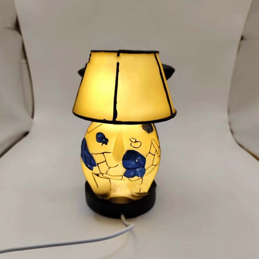 Resin Cow Table Lamp USB Powered Bedside Light With Shade