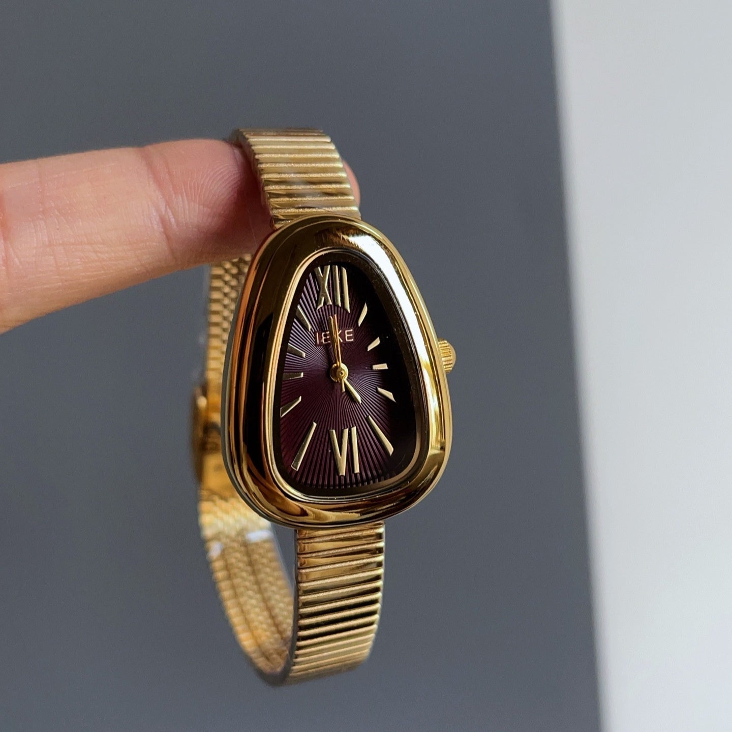 Retro Chain Watch Women Stainless Steel Red Series Edition