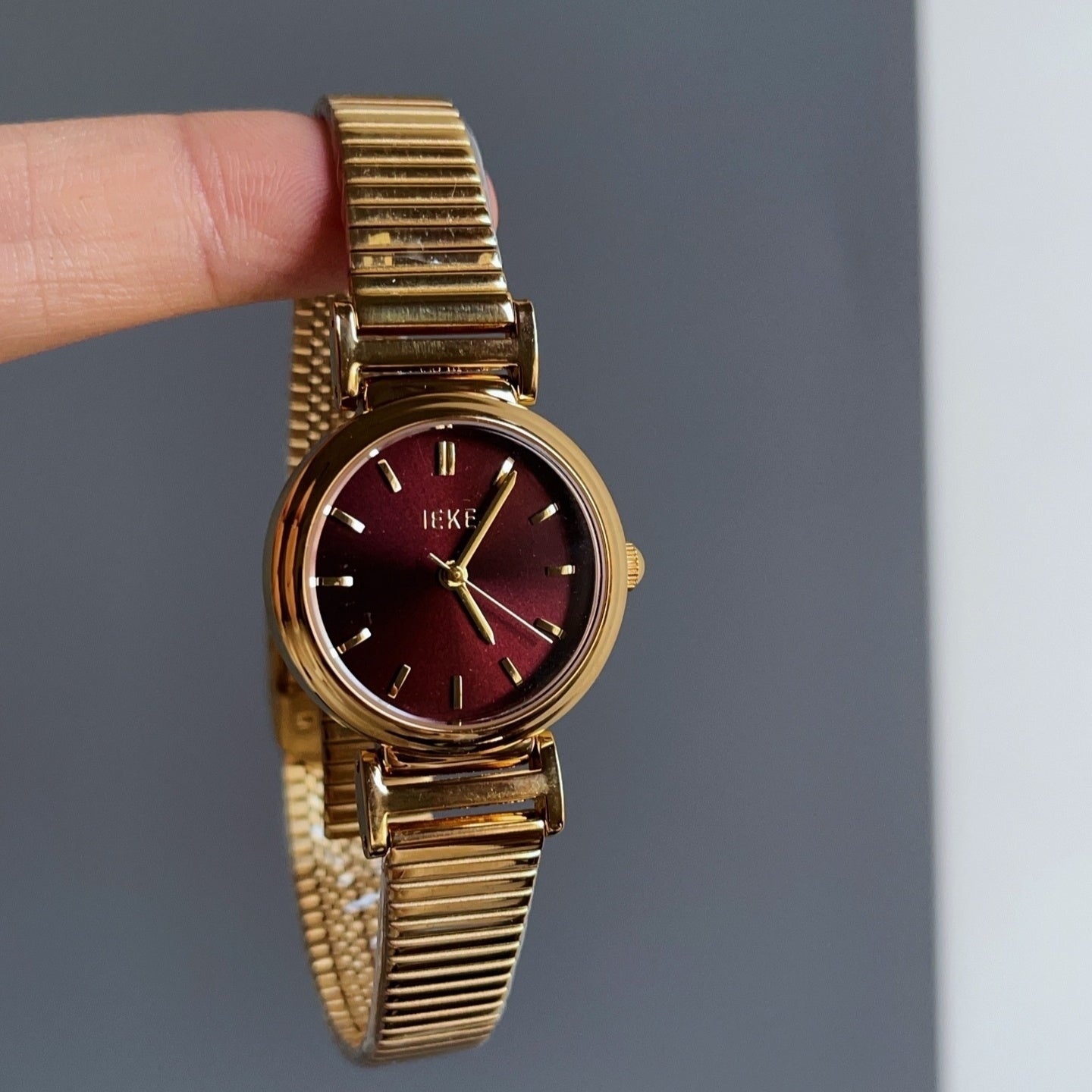 Retro Chain Watch Women Stainless Steel Red Series Edition
