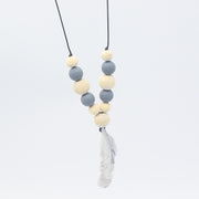 FeatherBite™ Baby Silicone Necklace – Soothing Teething Relief