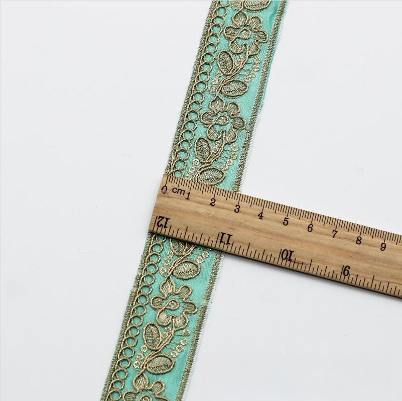 3cm Wide Ethnic Style Lace Chiffon with Golden Strand Embroidery – 10 Colors, Clothing Collar Accessories
