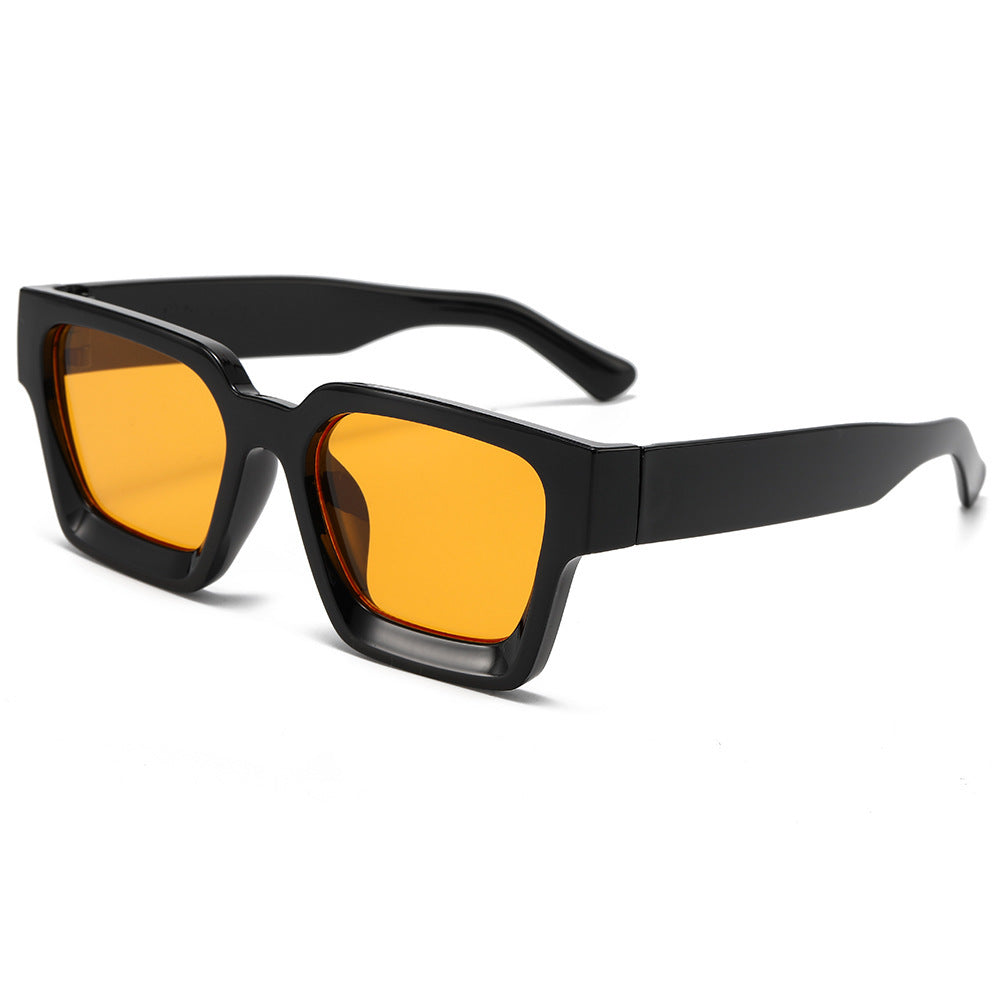Unisex Versatile Sunglasses – Minimalist UV Protection Eyewear