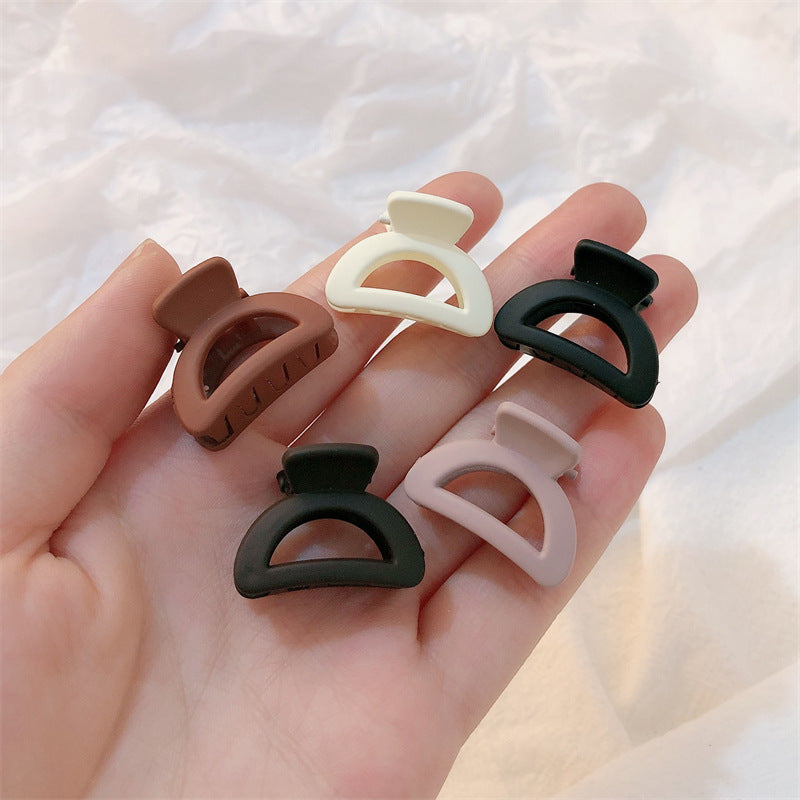 Women's Hair Clip With Frosted Back Of The Head Spoon