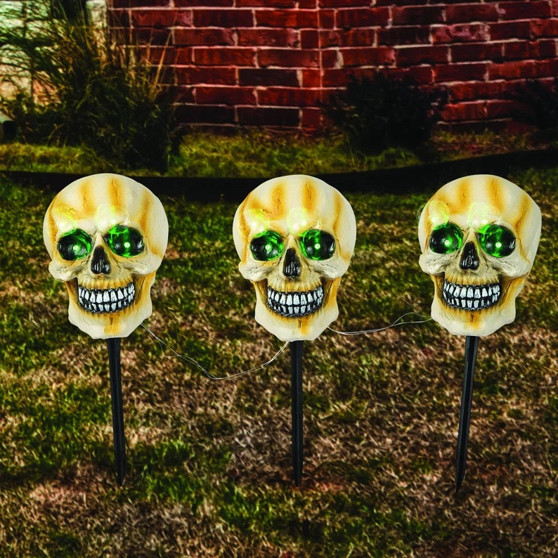 Solar Halloween Ghost Head Lights Glowing Skull Horror Ornament