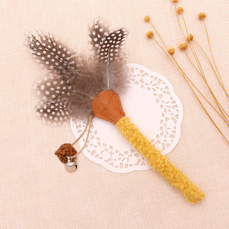 Natural Feathered Silvervine Catnip Chew Sticks for Cats