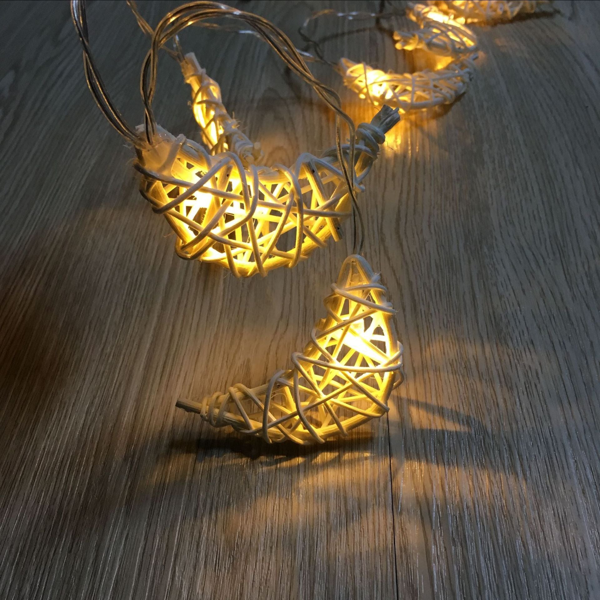 Moon Lighting Chain Battery Christmas Decoration