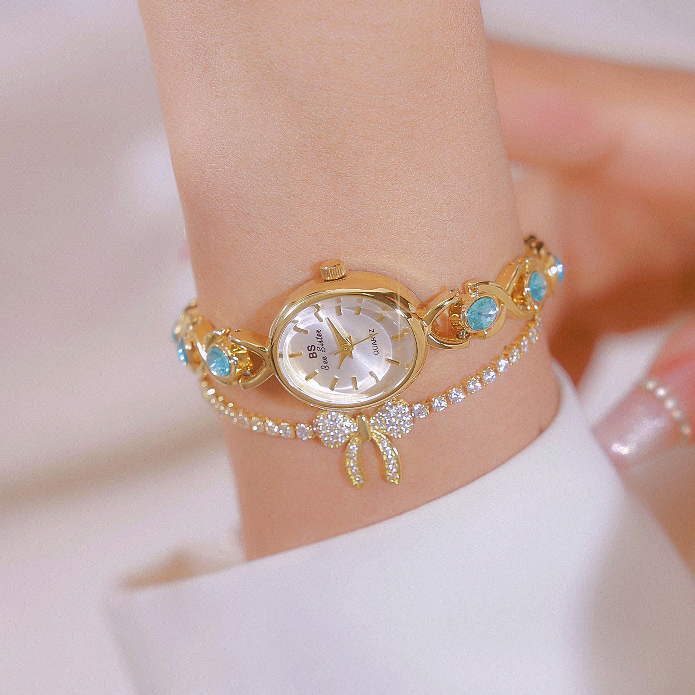 Oval Ice Crushing Glacier Sapphire Small Light Luxury Watch