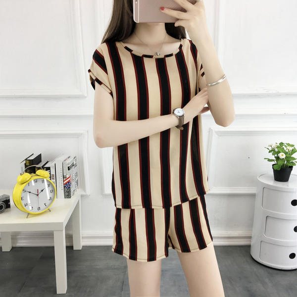 Women's Fashion New Short Sleeve Shorts Two Piece Set