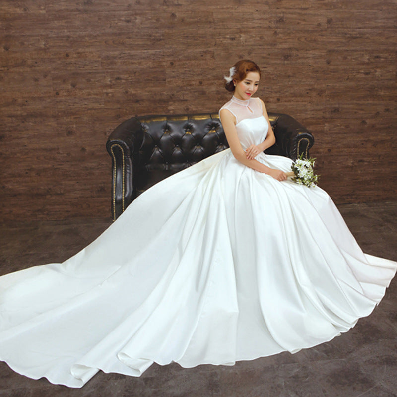 Elegant Korean Satin Wedding Dress with Dramatic Big Tail