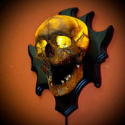 Retro Skeleton Wall Lamp – Halloween Haunted House Resin Light Decoration for Spooky Home and Party Supplies