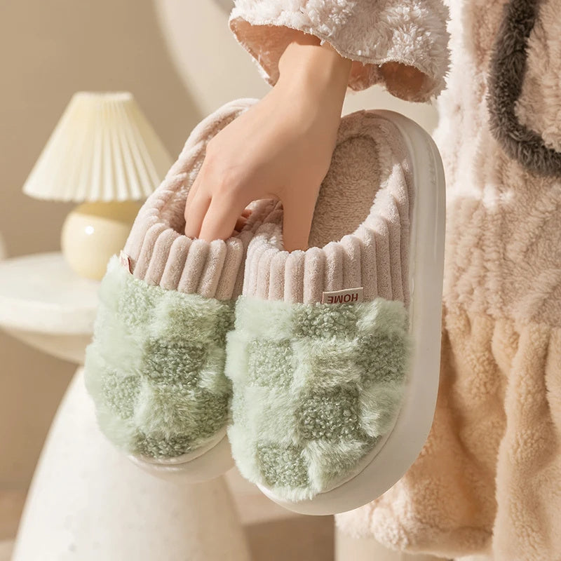 Women’s Plaid Plush Slippers – Indoor Warm Non-Slip Thick Sole Home Shoes Autumn Winter