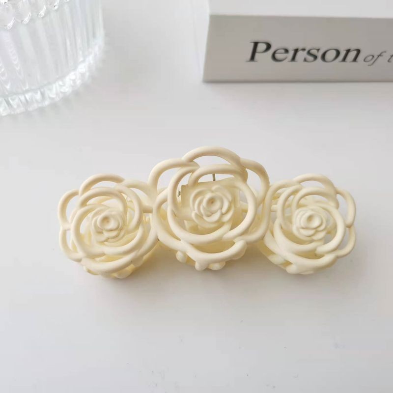 New Small Fragrant Wind Camellia Temperament Back Of The Head To Grab The Clip