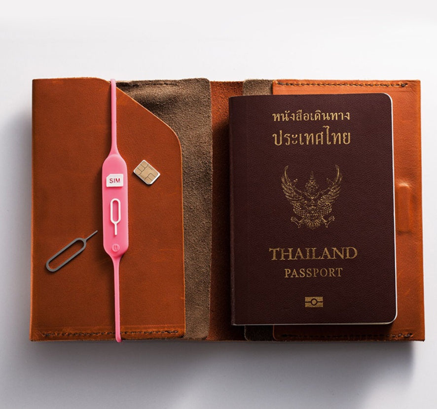 Portable Anti-lost Silicone Card Slot