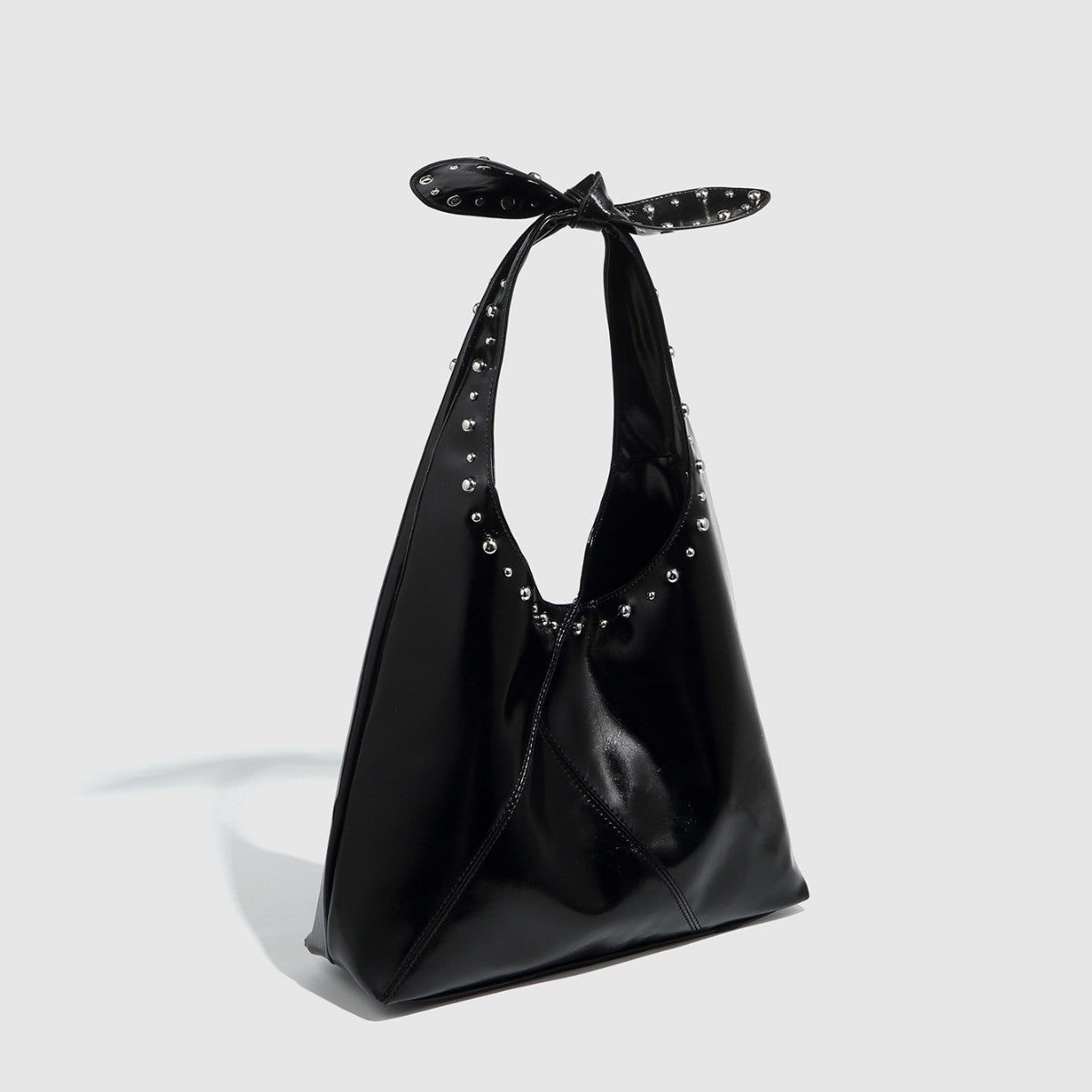 Tote Bag with Rivet Bow – Women’s Underarm Bucket Bag
