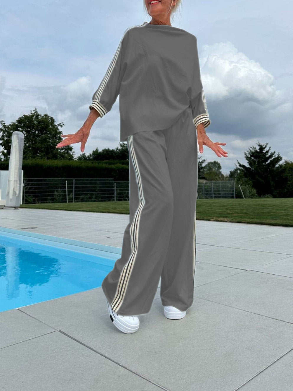 Unisex Loose Polyester Casual Suit Set With Solid Color