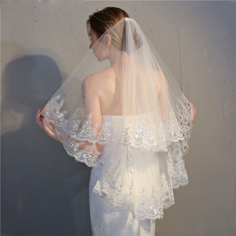 Elegant Lace Polyester Wedding Veil