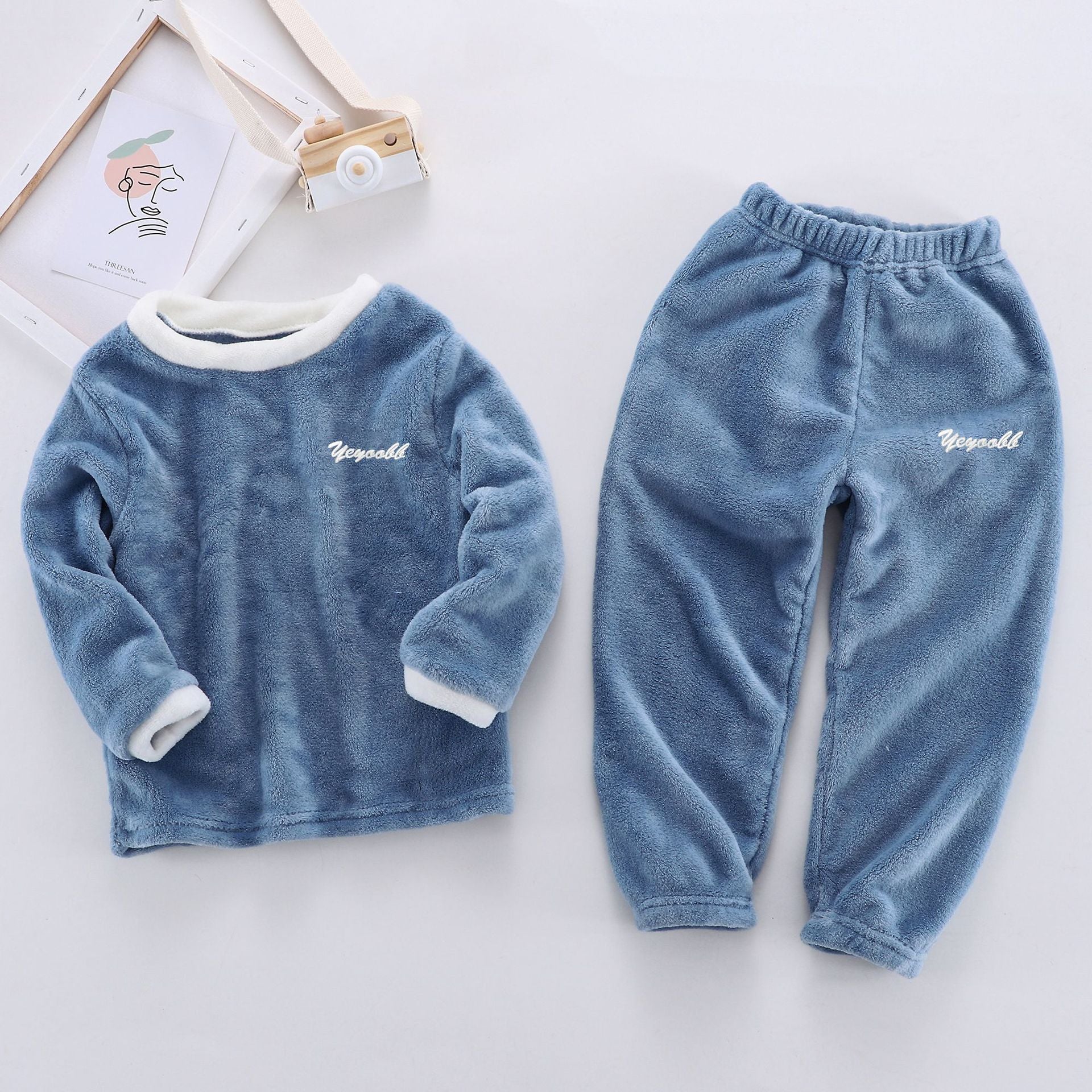 Children’s Autumn & Winter Velvet Suits – Unisex Coral Velvet