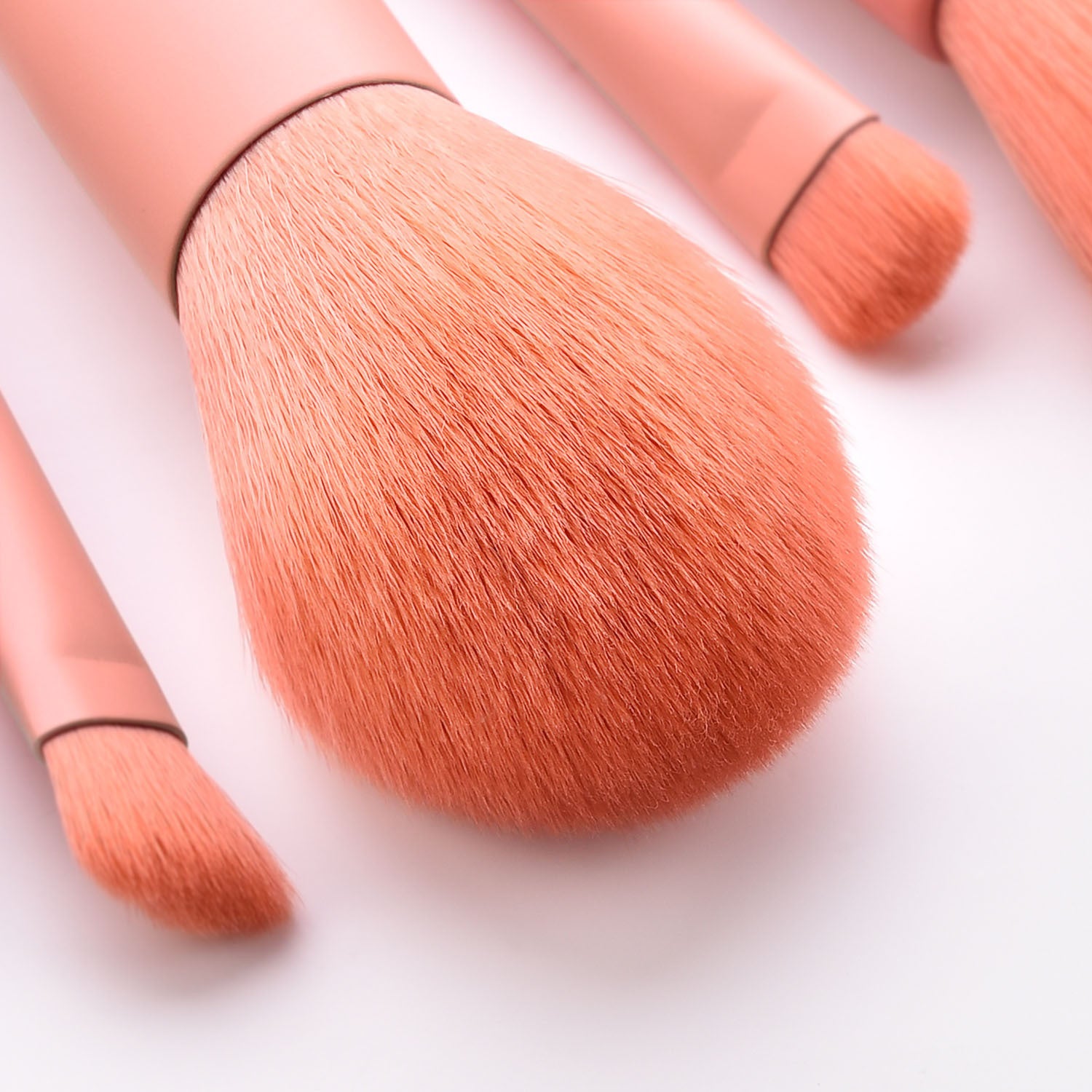 10-Piece Makeup Brush Set – Essential Beauty Tool Collection