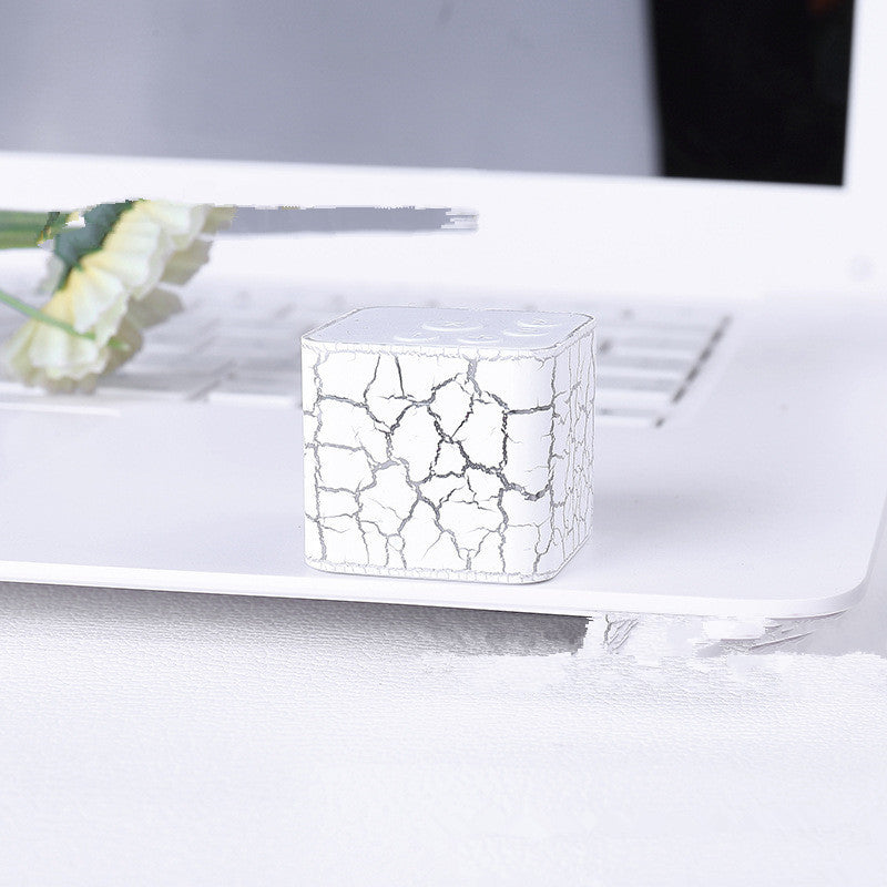 Mini Card Water Cube Colorful Lights External Mp3 Player