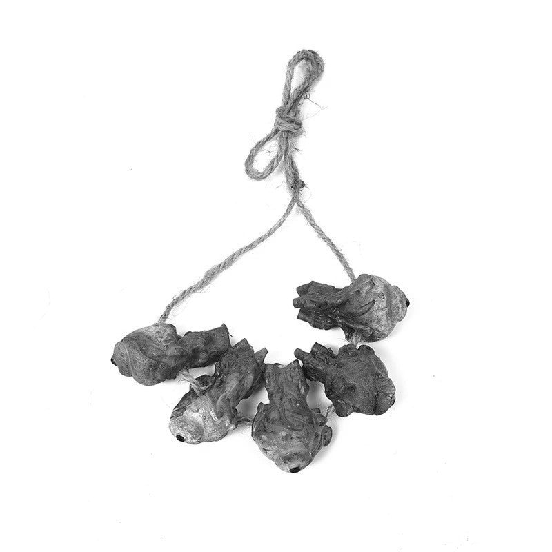 Halloween Broken Limb Pendant – Scary Hanging Prop for Haunted House and Scene Decoration