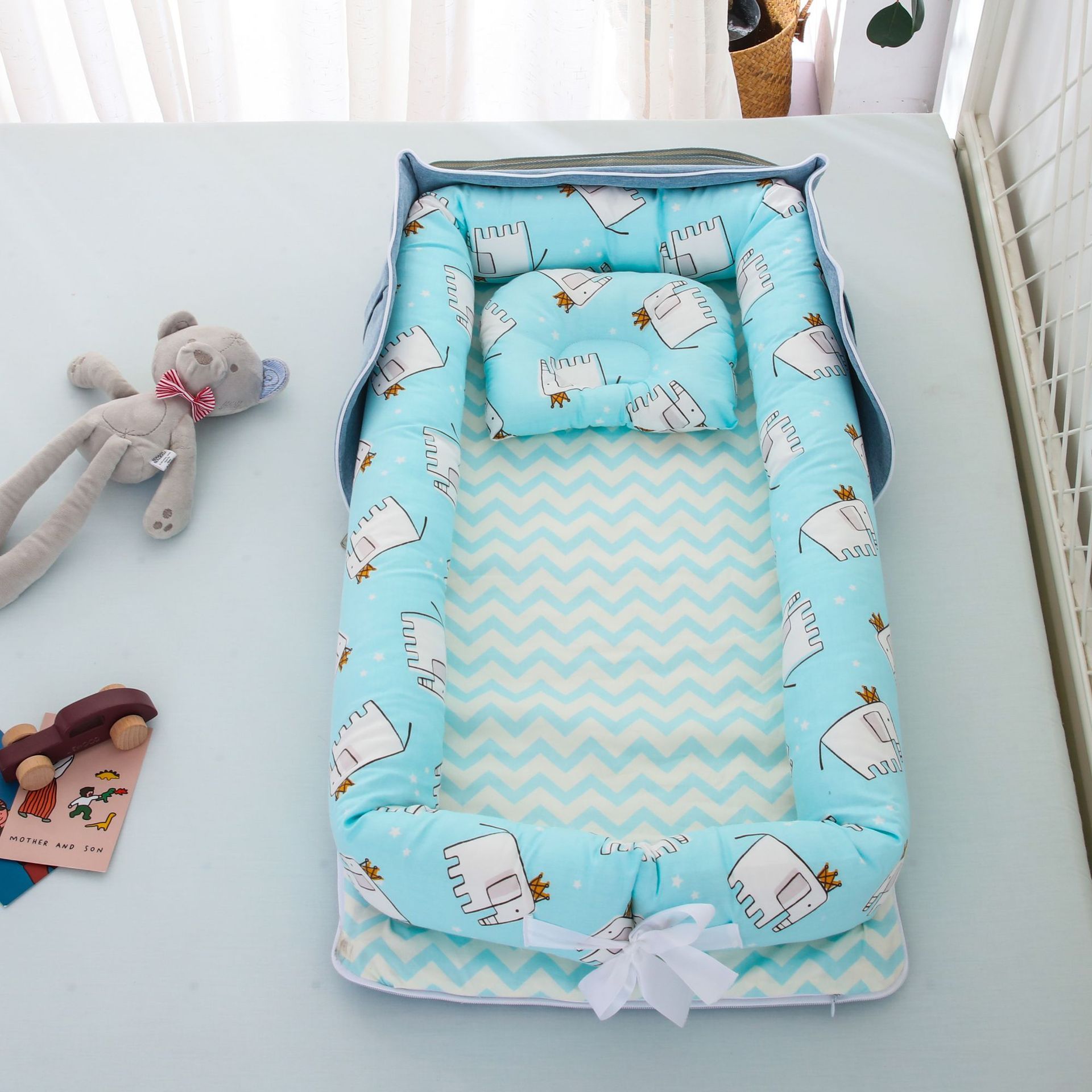 Portable Foldable Cotton Baby Bed – Travel Bassinet with Carry Bag