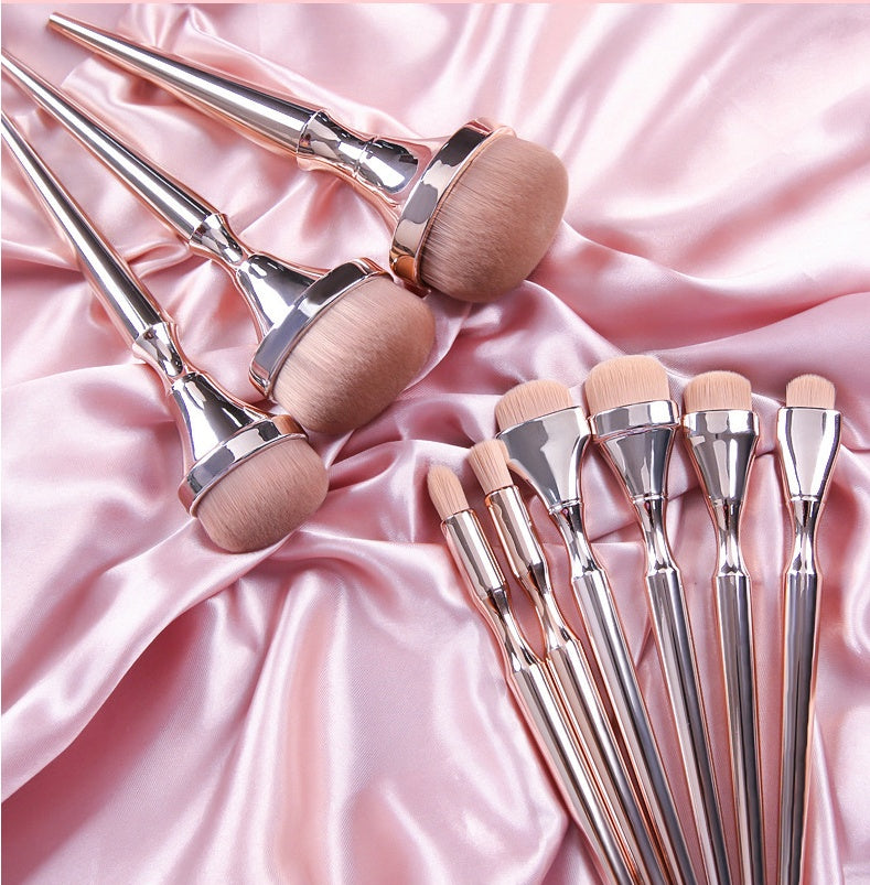 9-Piece Portable Makeup Brush Set – Soft Man-Made Fiber Bristles with Plastic Handles