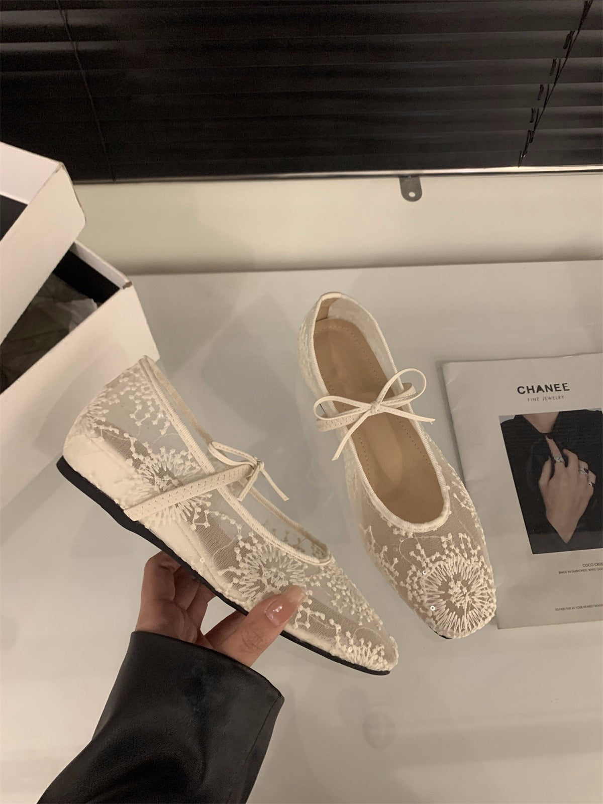 Spring Mesh Breathable Square Toe Mary Jane Pumps