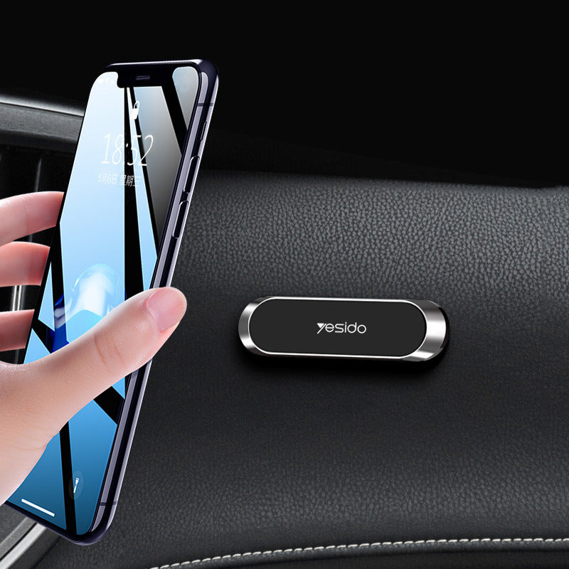 Magnetic Phone Holder – Universal Car Mount for Secure and Convenient Use