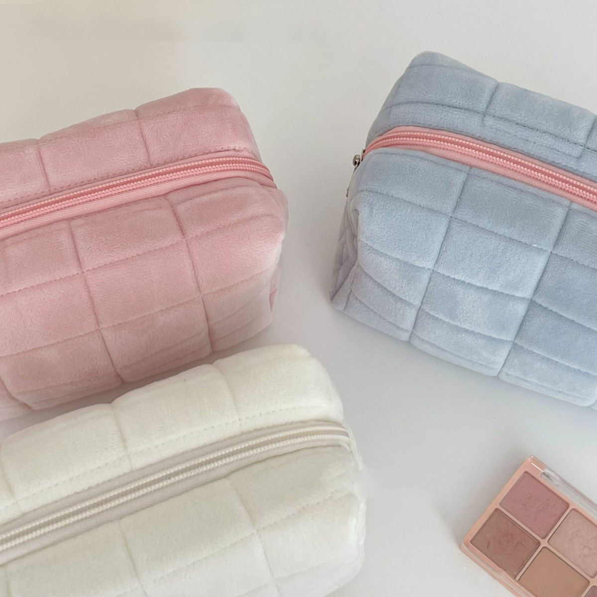 Soft Cloud Makeup Bag – Korean Style Portable Cosmetic Pouch