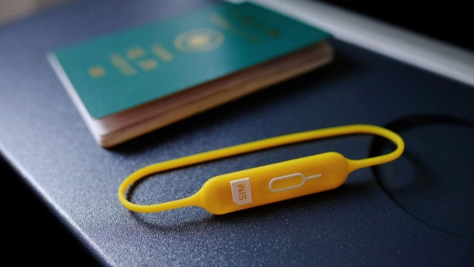 Portable Anti-lost Silicone Card Slot