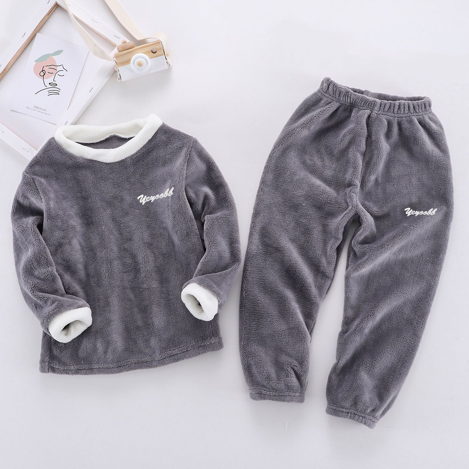 Children’s Autumn & Winter Velvet Suits – Unisex Coral Velvet