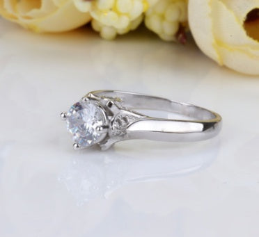 Elegant Platinum-Plated Double Swan Crown Diamond Zircon White Copper Engagement Ring