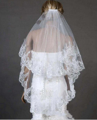Elegant Lace Polyester Wedding Veil