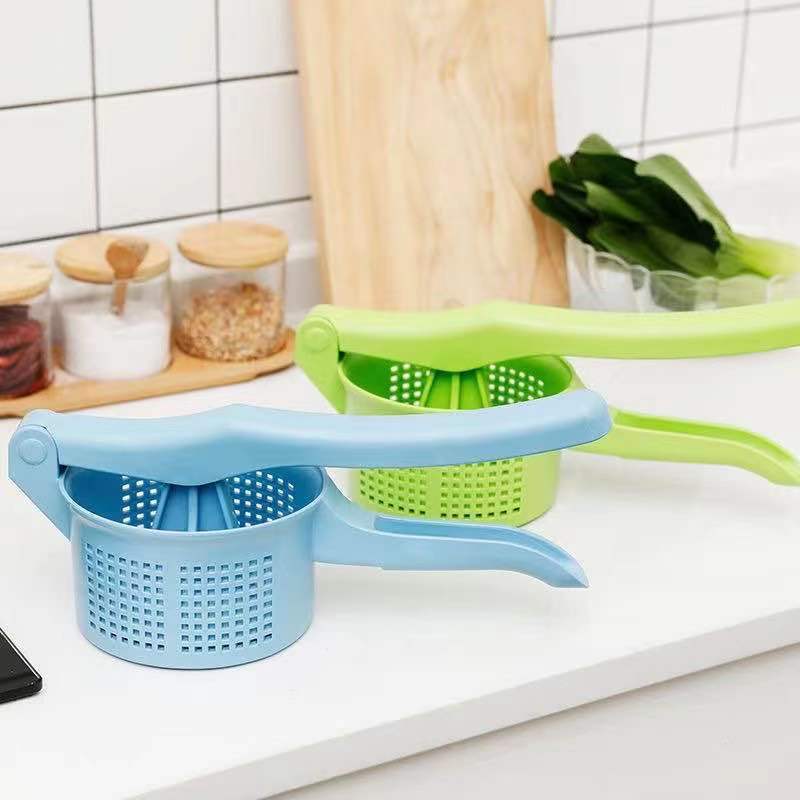 Handheld Vegetable Press Crusher – Squeeze Tool for Dumpling & Pie Fillings