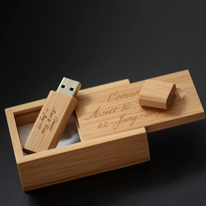 32GB Wooden USB Flash Drive – Custom Engraving Included, USB 3.0