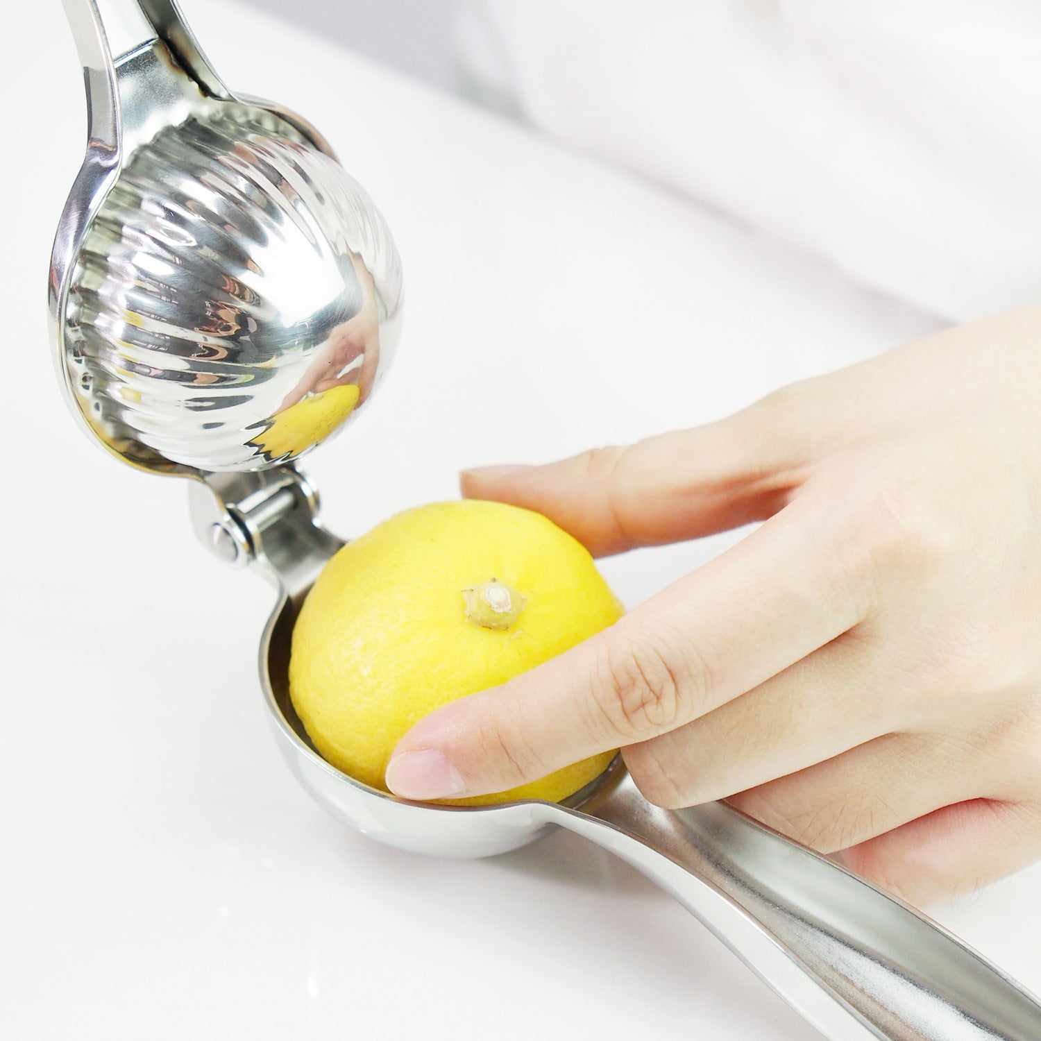 Stainless Steel 304 Manual Lemon Press – Heavy-Duty Handheld Juicer
