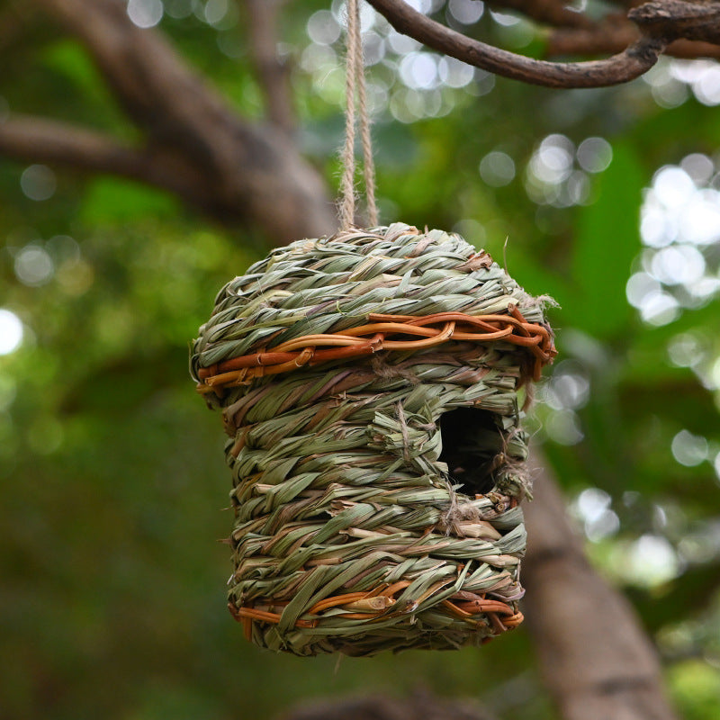 Handwoven Straw Bird Nest Cage – Creative Decorative Birdhouse Handicraft
