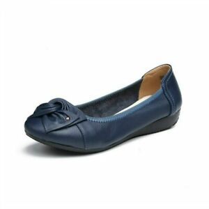 Middle-Aged Women’s Leather Flat-Bottomed, Flat-Heeled Shoes for Spring and Summer