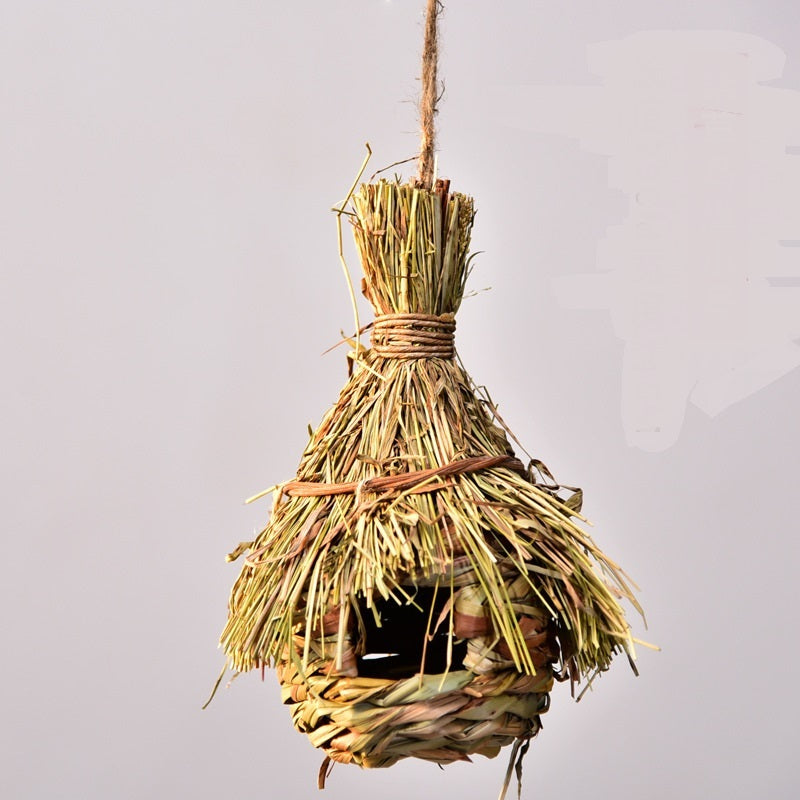 Handwoven Straw Bird Nest – Creative Gardening Decoration for Pet Birds