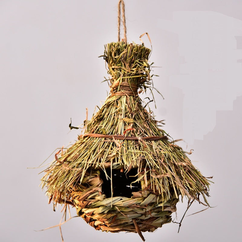 Handwoven Straw Bird Nest – Creative Gardening Decoration for Pet Birds