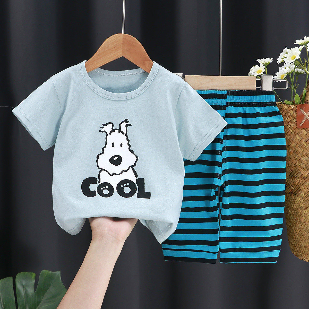 Boys And Girls Short Sleeves Medium Pants Casual Two-Piece Set