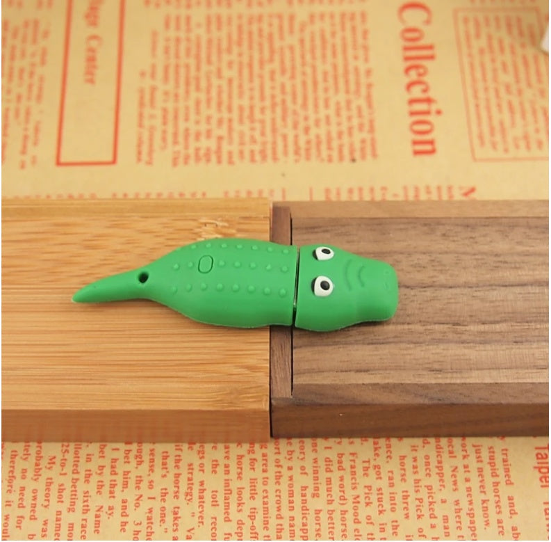 Creative Anime USB Flash Drive – Fun & Unique Storage Device