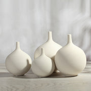 Nordic White Porcelain Flower Vase Artwork Home Decoration Furnishings Round Ceramic Vase Flower Arrangement Decoration Ornament