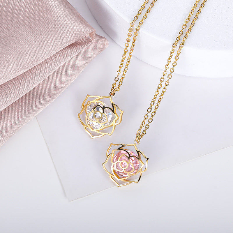 Simple New Hollow Flower Necklace Ladies