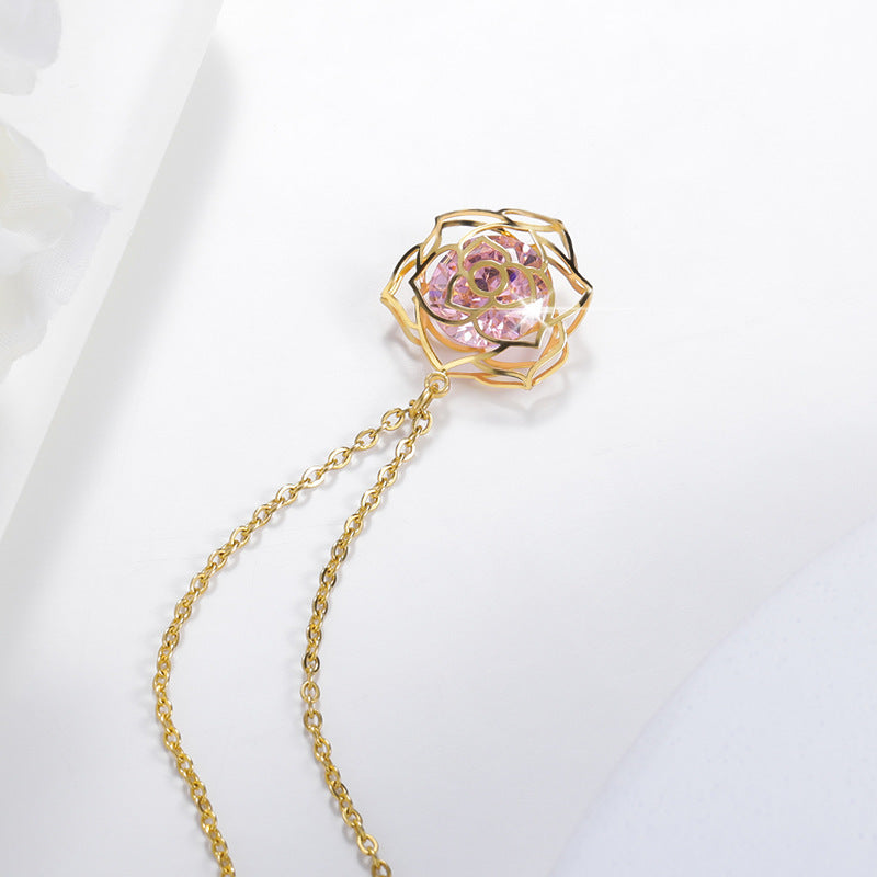 Simple New Hollow Flower Necklace Ladies