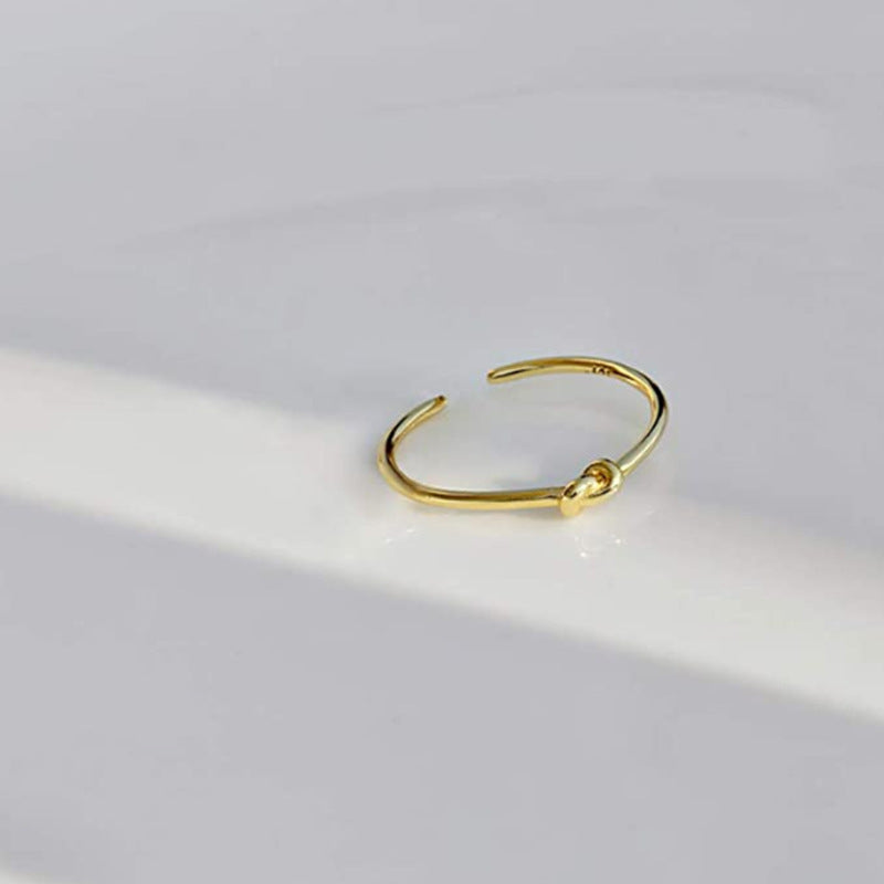 Minimalist Love Knot Engagement Ring