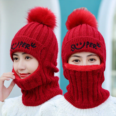 A Hat For Riding An Electric Car A Hat For Riding An Electric Car